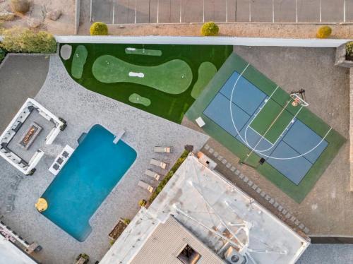 Regency Heights Maison | Luxury Pickleball - Concierge Service with Pool