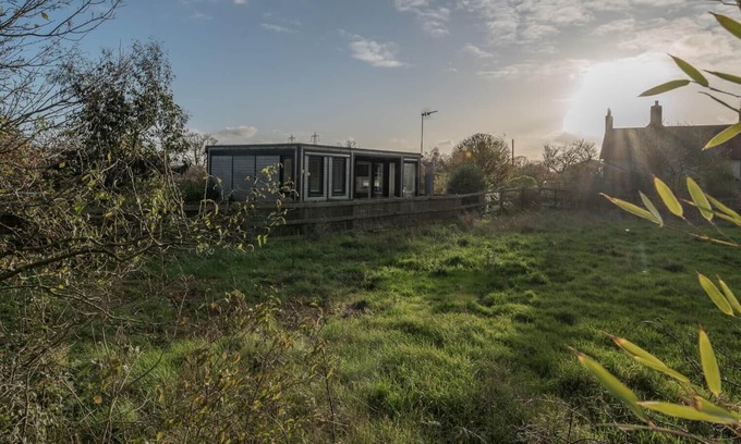 Woodbridge Cabine | Meadow View Summary: