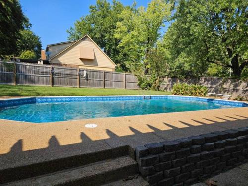 Cordova Maison | Luxury Pool with King beds Near Shops and Dining