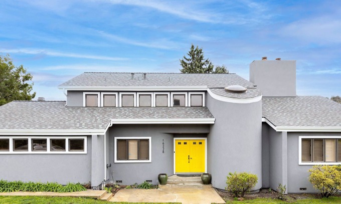 Noddin Maison | Luxury remodeled home in the heart of Los Gatos - Home Away from Home!