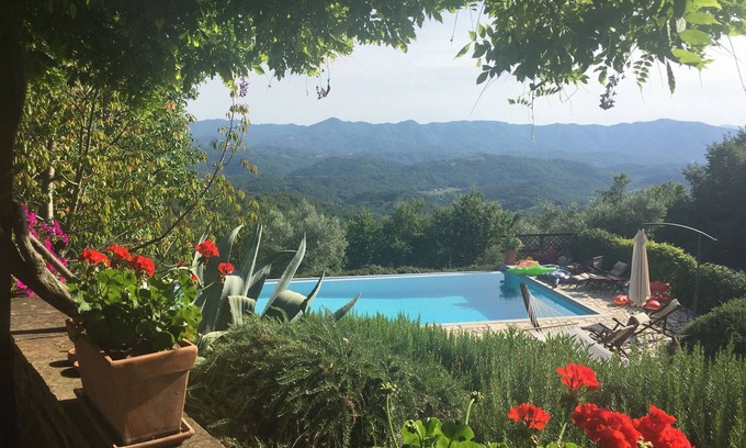 Arlia Villa | Beautiful traditional farmhouse with stunning views and infinity pool