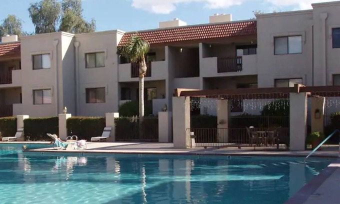 Security Acres Copropriété | LUXURY RESORT CONDO-WALKABILITY TO ALL OF OLD TOWN