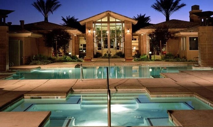 Spring Valley Station Balnéaire | Luxury Resort - No Resort Fee!