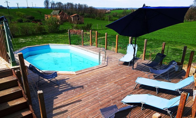 Villeneuve d'Aveyron Maison | Retraite magnifique, vieille grange a tabac, 5+1 chambres/ 12 personnes