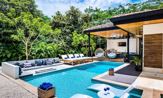 Tamarindo Maison | Luxury Retreat: Private Pool, Fire Pit & Exclusive Beach Club – 4 Min to the Beach