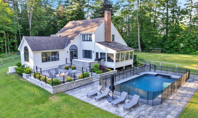 Alford Maison | Luxury Retreat Minutes from Downtown Great Barrington & Ski Slopes