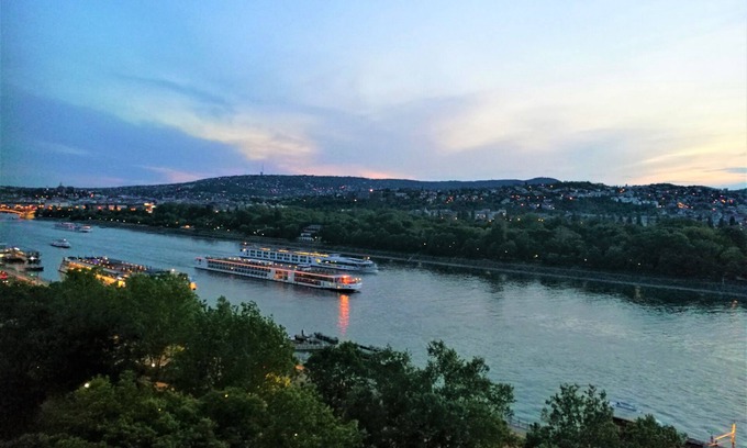 Ujlipotvaros Appartement | Luxury river view in the heart of the city