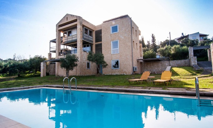 Agia Villa | Luxury self Catering Artistic Villa close to the Beach