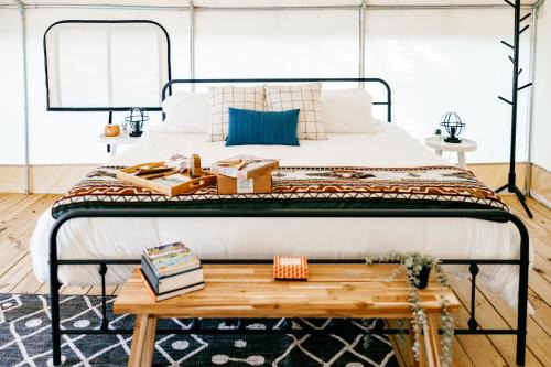 Delta Autre | Luxury Spacious Mountain Glamping
