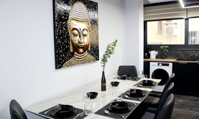 Larnaca Appartement | Luxury Stay directly on Mackenzie Beach
