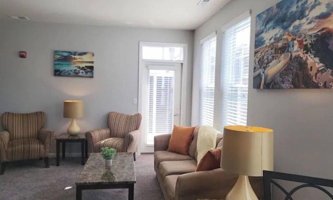 Saint Marys  Allen County Appartement | LUXURY STAY in a SPACIOUSLY LAVISH 1BR, 1BA.