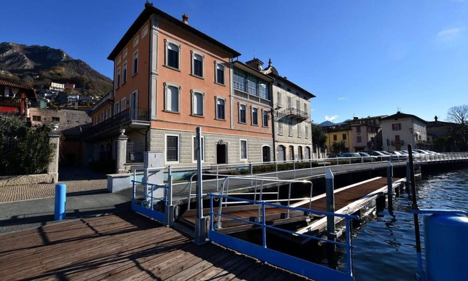 Marone Maison | STRUCTURE DE LUXE SUR LA RIVE AU LAC DE MARONE