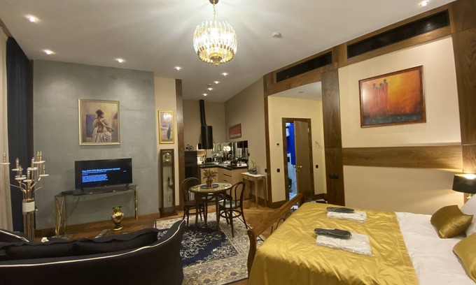 Vake Appartement | Luxury Studio @ Axis Towers in Heart of Tbilisi