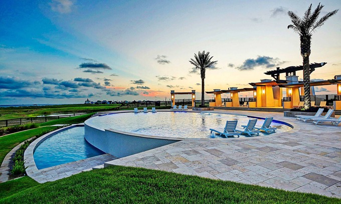Port Bolivar Maison | Luxury | Stunning Gulf Views | Pool | Elevator
