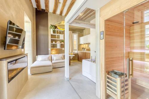Arpajon Appartement | Luxury Suite - Jacuzzi et Sauna