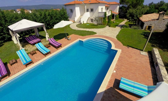 Rakalj Villa | SUPER LUXE MAISON grand, 5 CHAMBRES, 10 personnes ont recours CALME