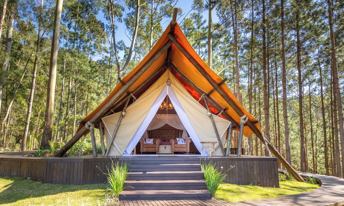 Anitapolis Cabine | Luxury tent with 3 bathtubs, breakfast and large garden