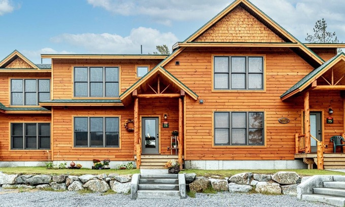 Inlet Maison | Luxury Townhome P2 - On the Point