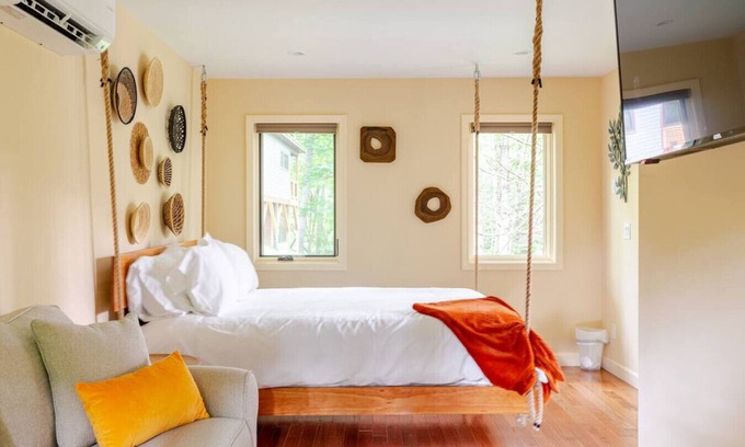 Marshall Cabine | Poplar Treehouse - Rustic Luxury Near Asheville