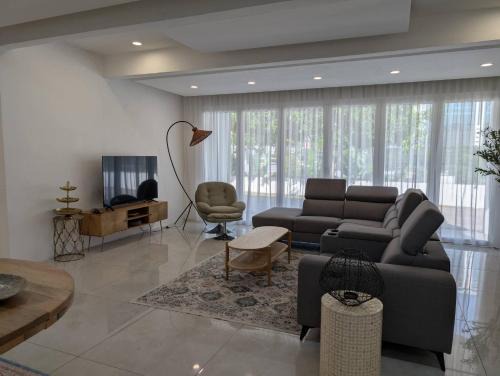 Sungai Penchala Maison | Luxury Tropical Bungalow in Damansara Golden Core