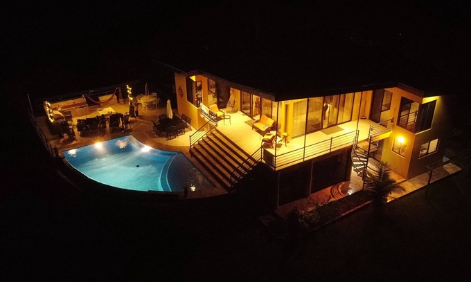 Ciudad Cortes Villa | LUXURY VILLA W/VAST OCEAN VIEW NATURE, SLEEPS 9ppl