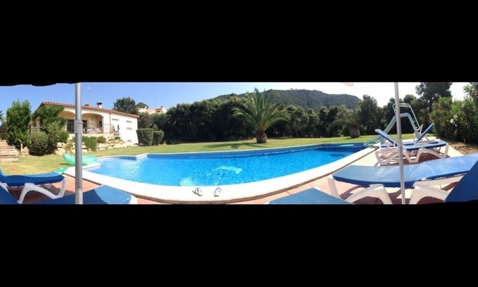 Santa Cristina de Aro Villa | Luxeuse villa, grande piscine, jardins et superbe vue, près de Gérone