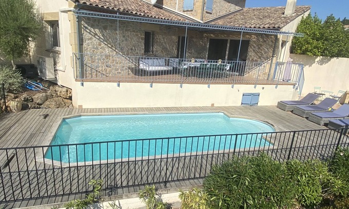 Durban-Corbieres Villa | Villa de quatre chambres avec piscine et vue imprenable sur le sud de la France!