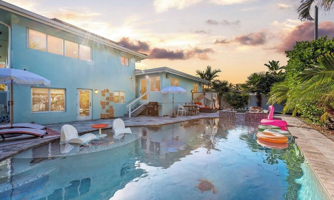 South Corals Appartement | Luxury Villa I Pool, Jacuzzi, Cinema & Game Room