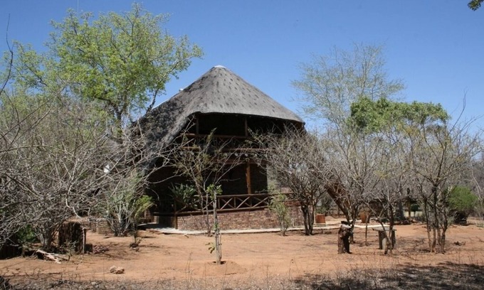 Marloth Park Villa | Villa de luxe dans le Marloth Park entre les animaux sauvages et WIFI gratuit 24h / 24 et 7j / 7!