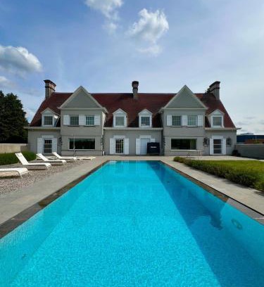Halle Villa | Luxury Villa Pool & Spa