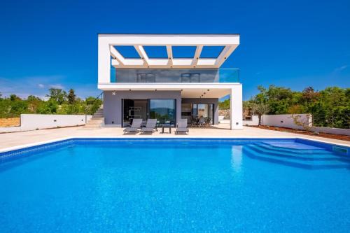 Skrbcici Villa | Luxury Villa Quadra