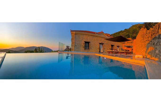 Kardhakata Maison | Luxury villa with private infinity pool