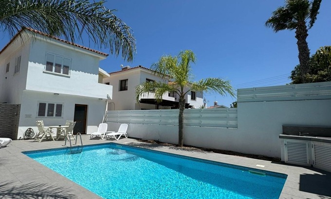 Cape Greko Villa | Villa de luxe avec piscine privée et vue sur la mer en retard disponibles offres disponibles
