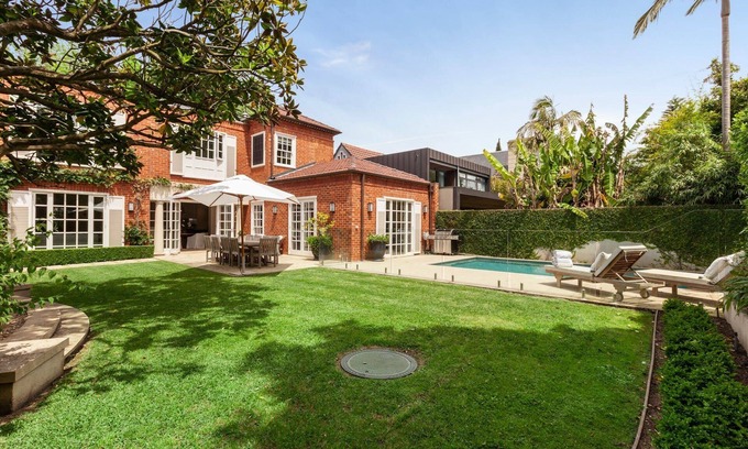 Toorak Maison | Resort House Toorak (Heated Pool)