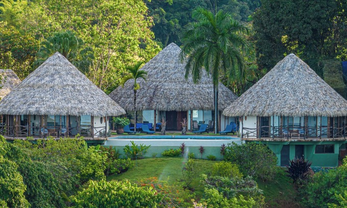 Tres Rios Maison | Luxury Villas, TikiVibez full Resort, Full Ocean Sunset Views, close to beaches