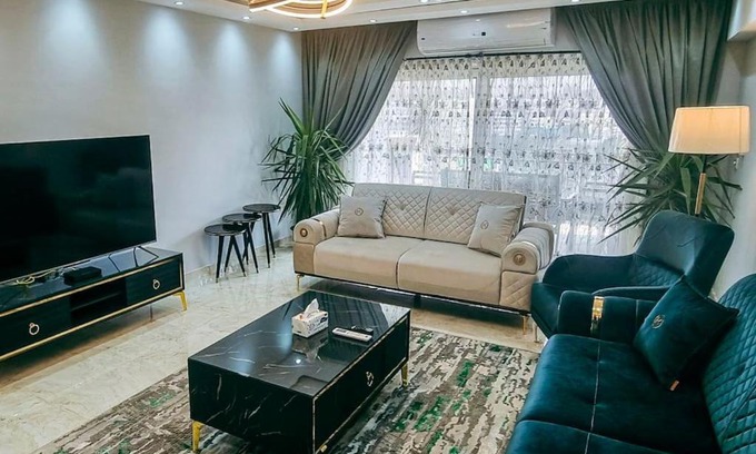 Al Duqqi Appartement | Luxury VIP apartment