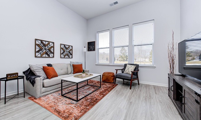 Fishers Appartement | *LUXURY WALK IN THE PARK-2*