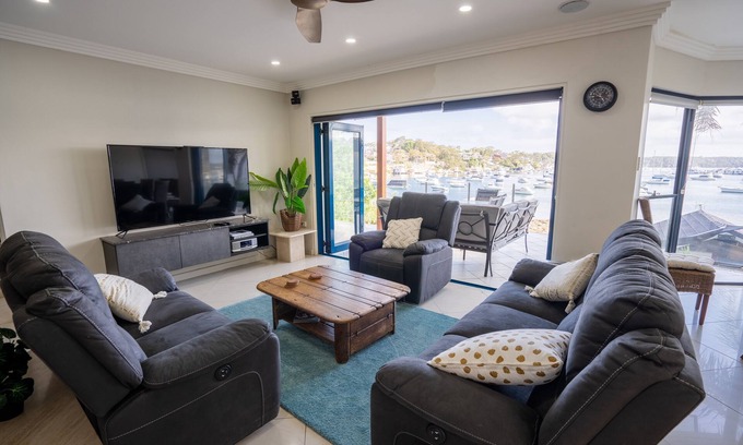 Burraneer Appartement | LUXURY WATER-FRONT APARTMENT - CRONULLA