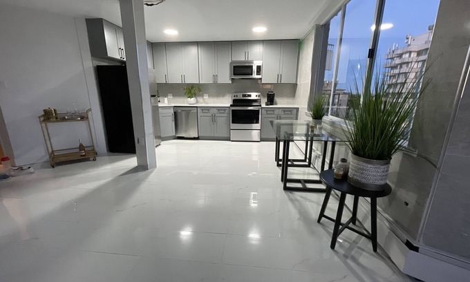 West Point Grey Appartement | Luxury West End Penthouse, 4 minutes from the beach