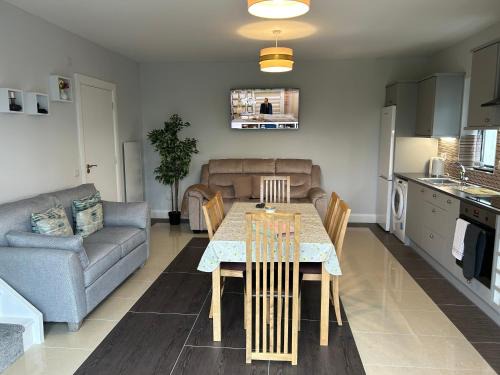 Ballinderreen Chalet De Ski | Luxury Wild Atlantic Way Chalet