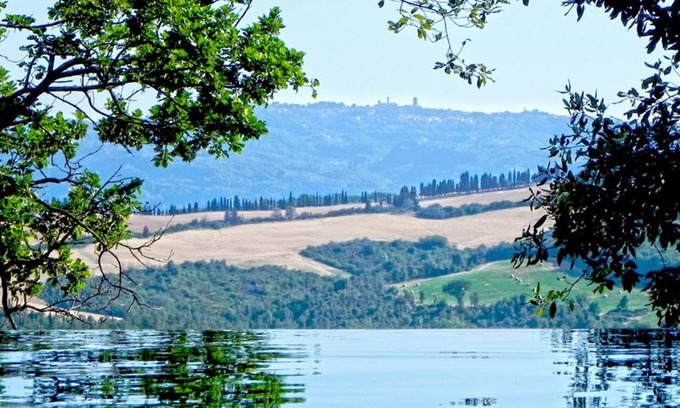 Gambassi Terme Appartement | Appartement avec superbe vue dans ancien village rénové proche de San Gimignano