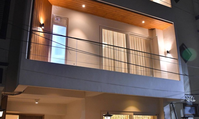 Toli Chowki Maison | Luxuryhouse-3br-free Car & Driver-balcony-wifi