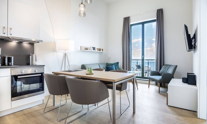Wismar Appartement | Luxus-apartment mit Galerieschlafzimmer, Dachterrasse und Einmaligem Hafenblick!