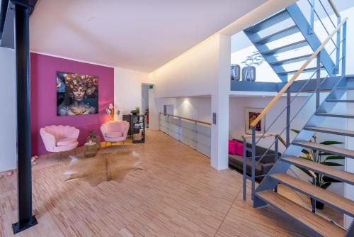 Guetersloh Appartement | Luxus Wellness Loft - 245qm - Designwohnen im Zentrum