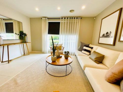 Lyndhurst Maison | Lyndhurst 4 room retreat