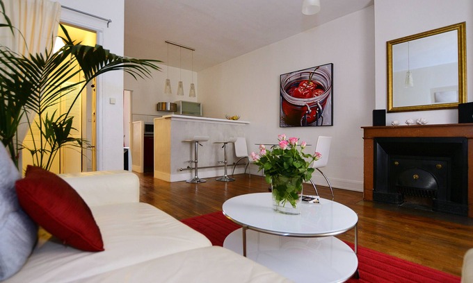 Perrache Appartement | Lyon centre presqu'île : entre La Confluence et Bellecour. Calme. Tous commerces