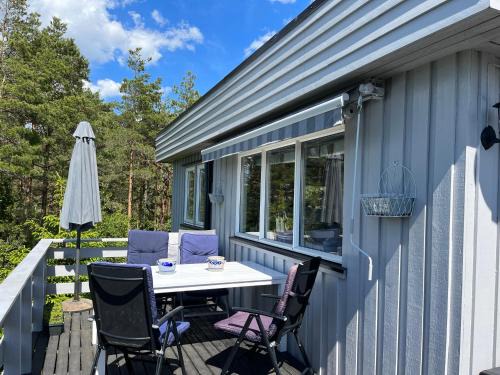 Fredrikstad Maison | Lys og koselig hytte med flott utsikt og masse sol