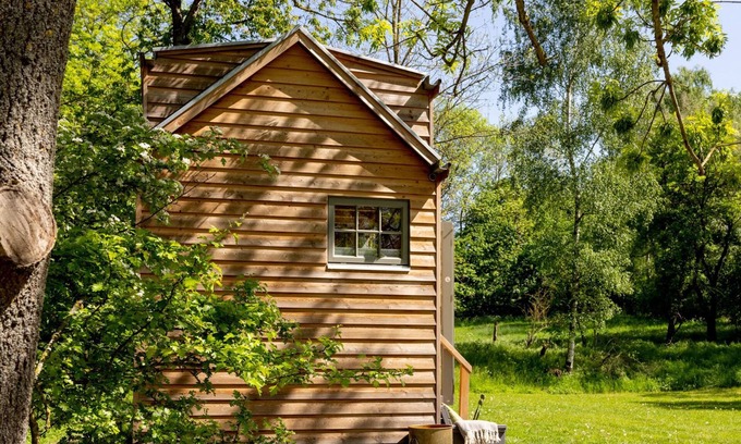 Calden Maison | Märchenhaftes Tiny Haus auf dem Historischen Gut Junkernhof in der Grimm Heimat