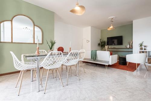 Imperia Appartement | Méditerranée - 200m dal Mare, Parcheggio Privato, Idromassaggio