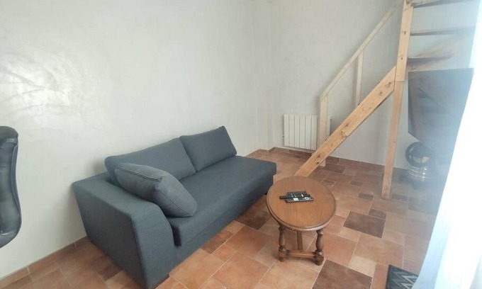 Mezieres-sur-Seine Maison | Méziere sur seine, petite maison